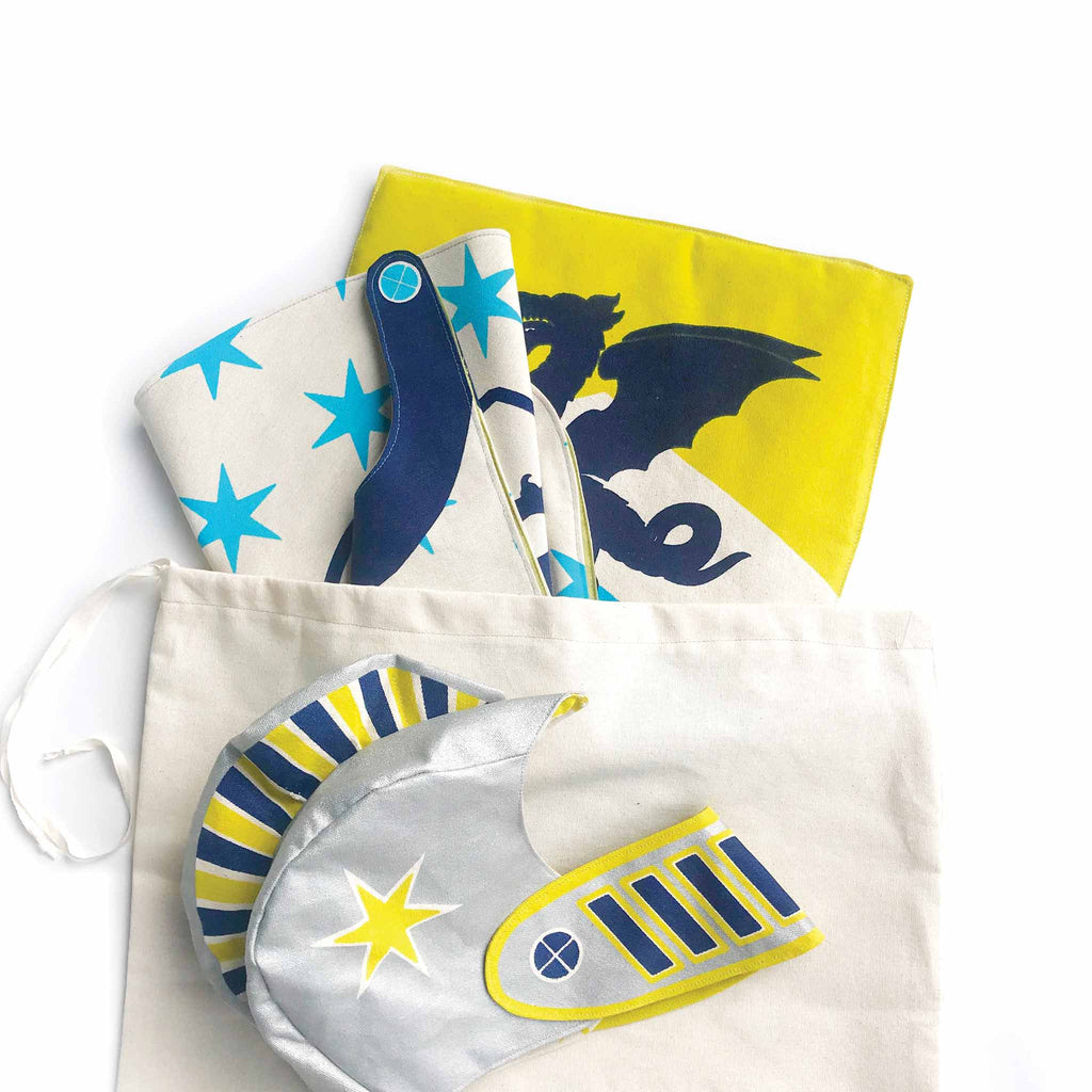 Blue Knight Set Dragon: Helmet, Shield & Cape