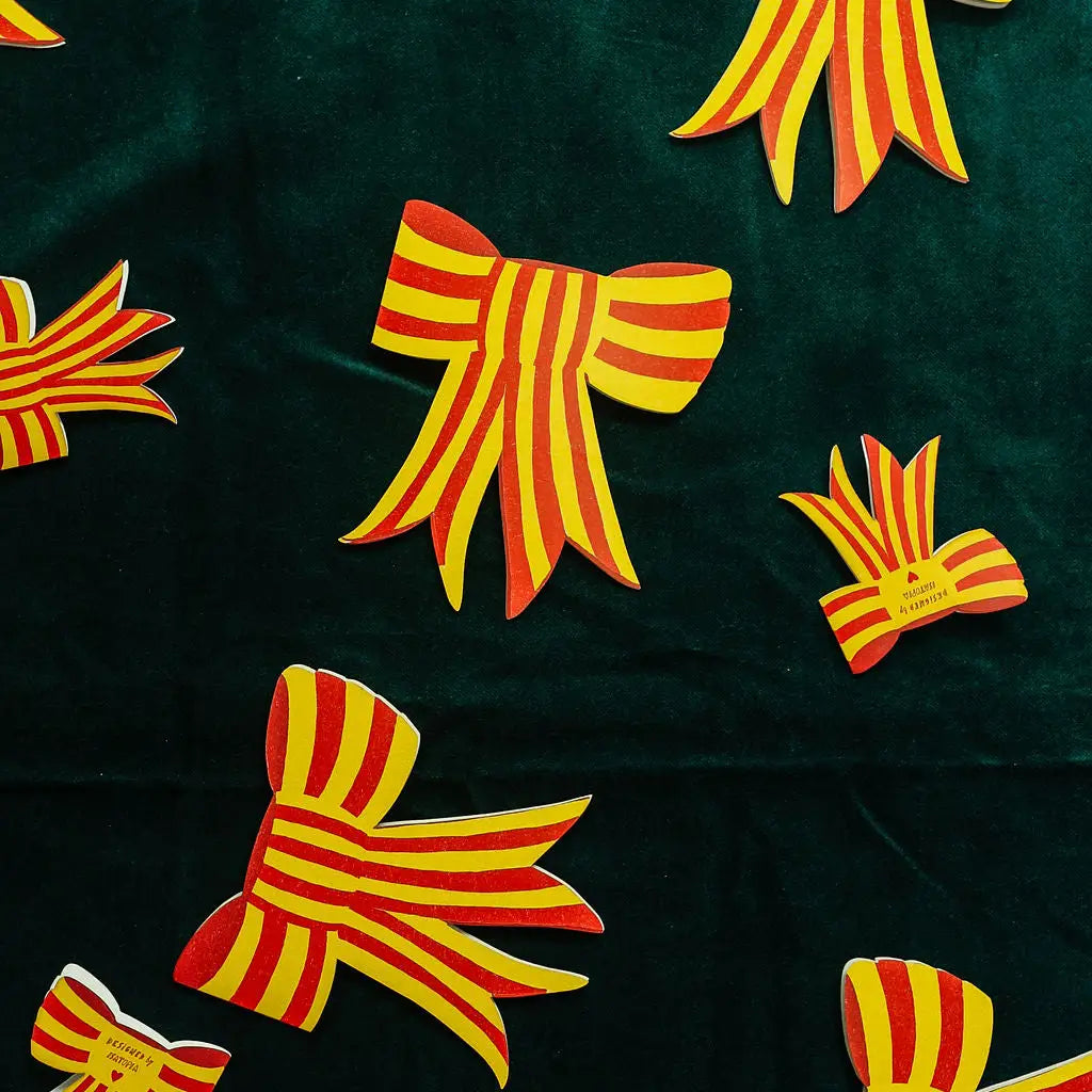 Stripy Bow - Die Cut Card  IS07