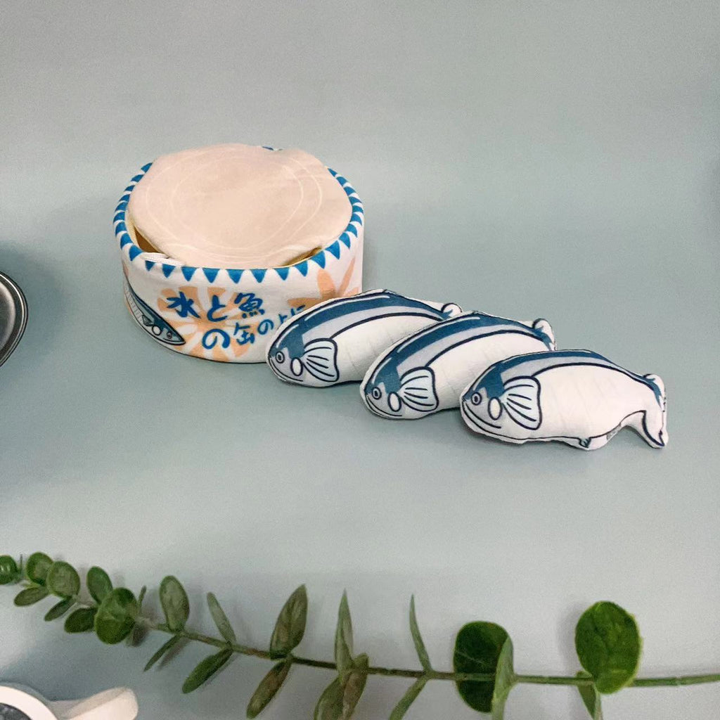 CH02 Cat Fish can toy 2 colors